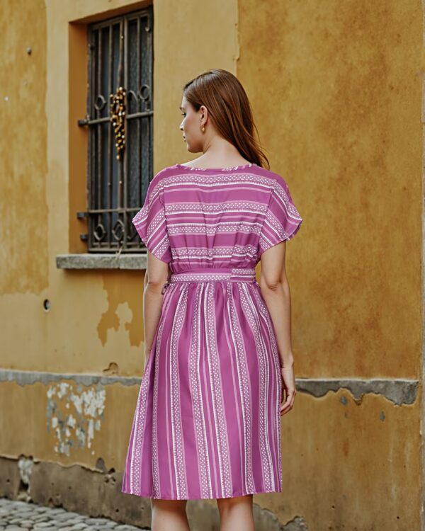 Extended Sleeves Aztec Print A-line Dress With Waist Tie-up - Image 4
