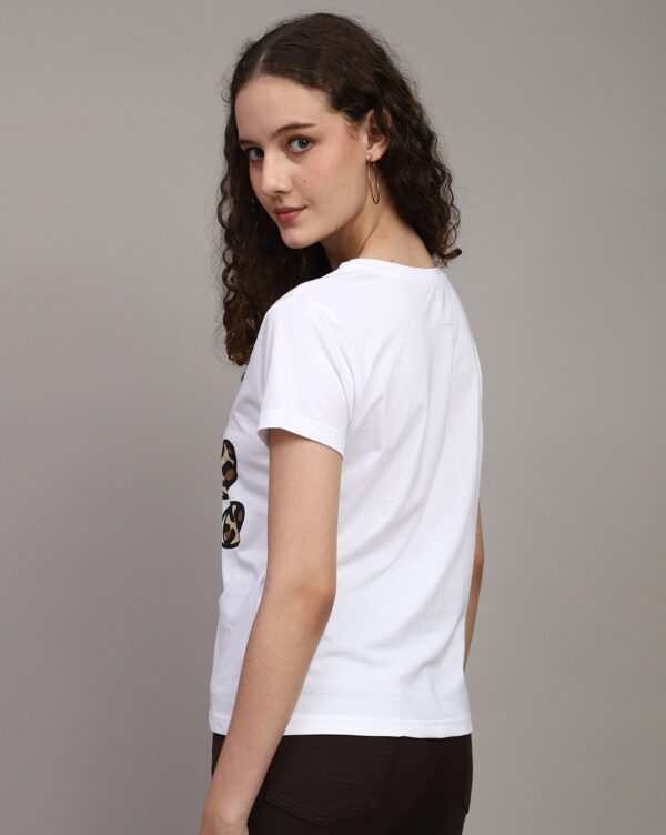 Short Sleeves Graphic Chest Print Crew Tshirt - Image 5